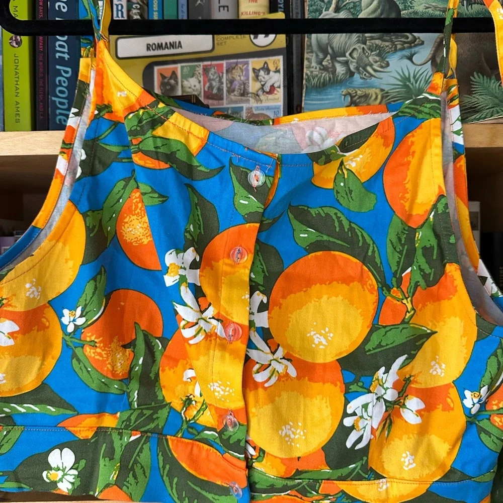 Orange Print Crop Tank Top - Picture 2 of 3